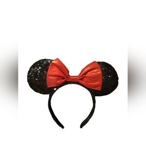 DISNEY MINNIE MOUSE SEQUINED EARS HEADBAND WITH RED BOW/ONE SIZE